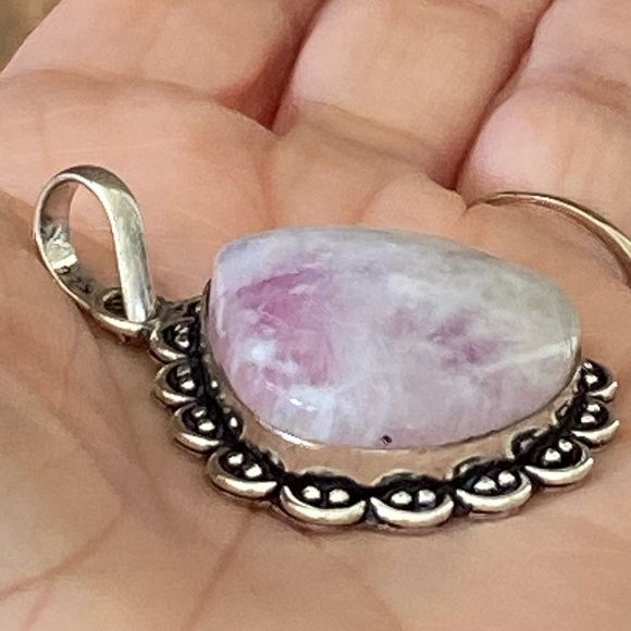 Handmade Fiery Pink Moonstone 925 Sterling Silver Necklace Pendant - Picture 2 of 4